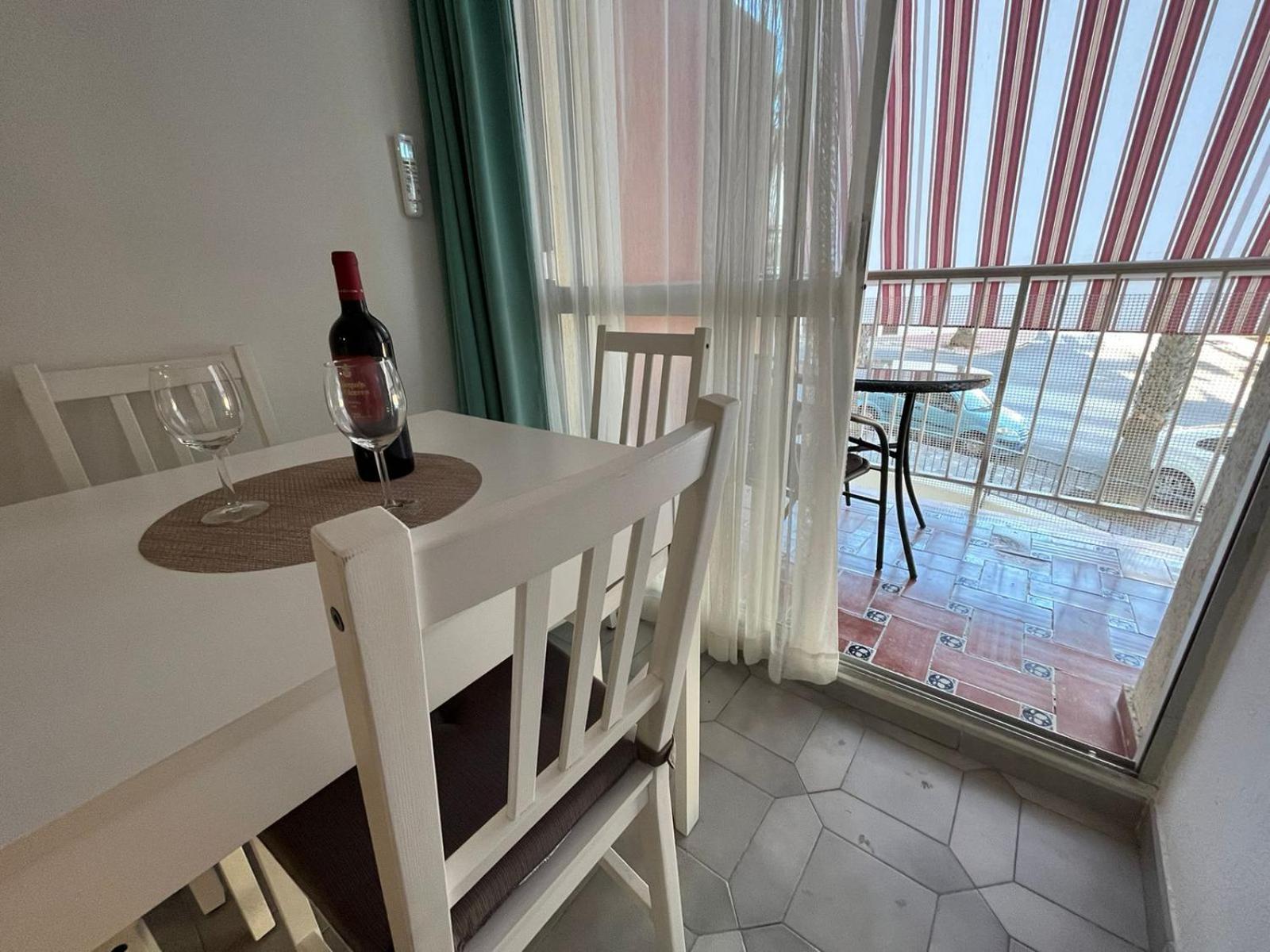 Apartment Entero, Enormes Piscinas, Terraza Y Playa