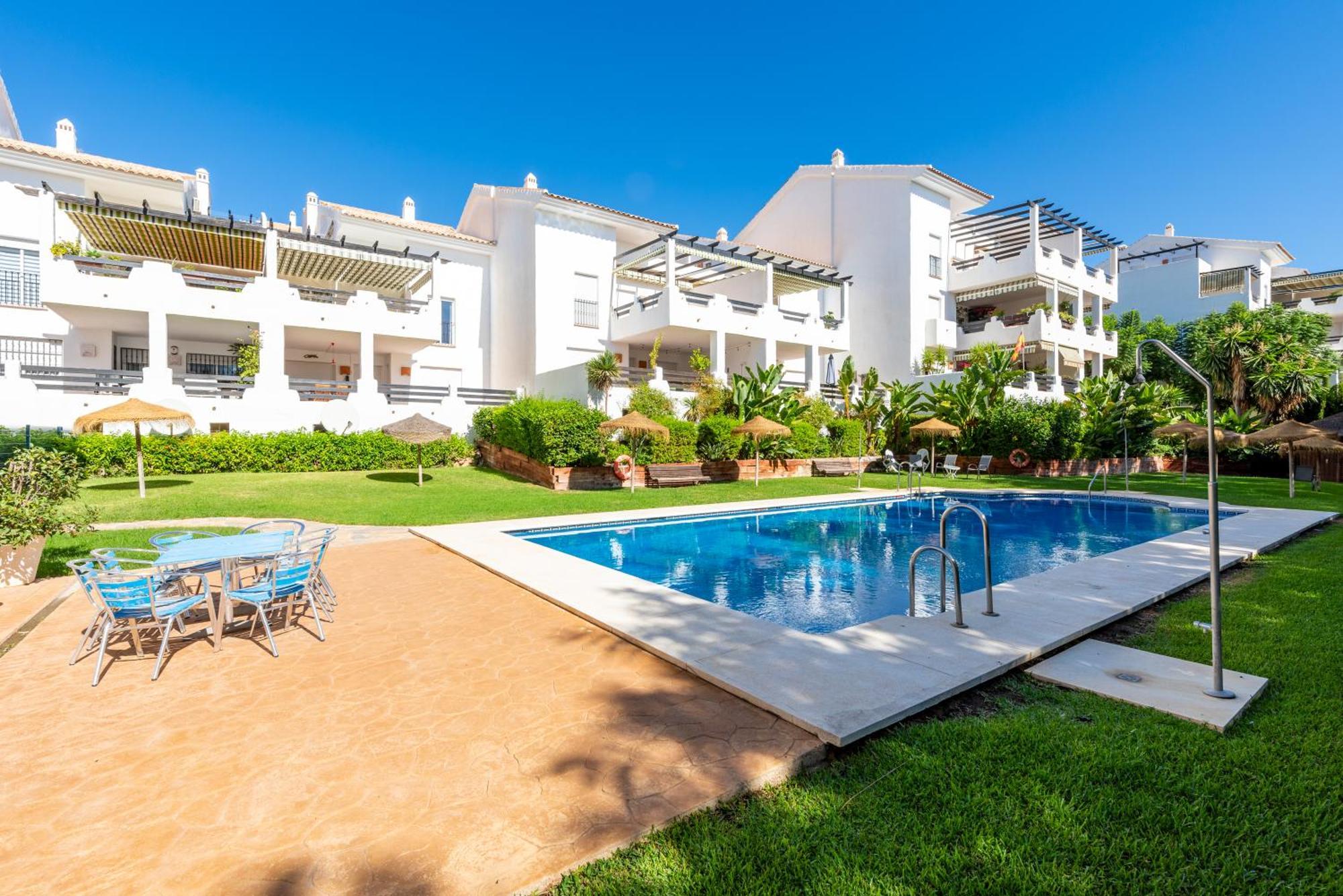 Apartment Lovely Open Terrace Beach