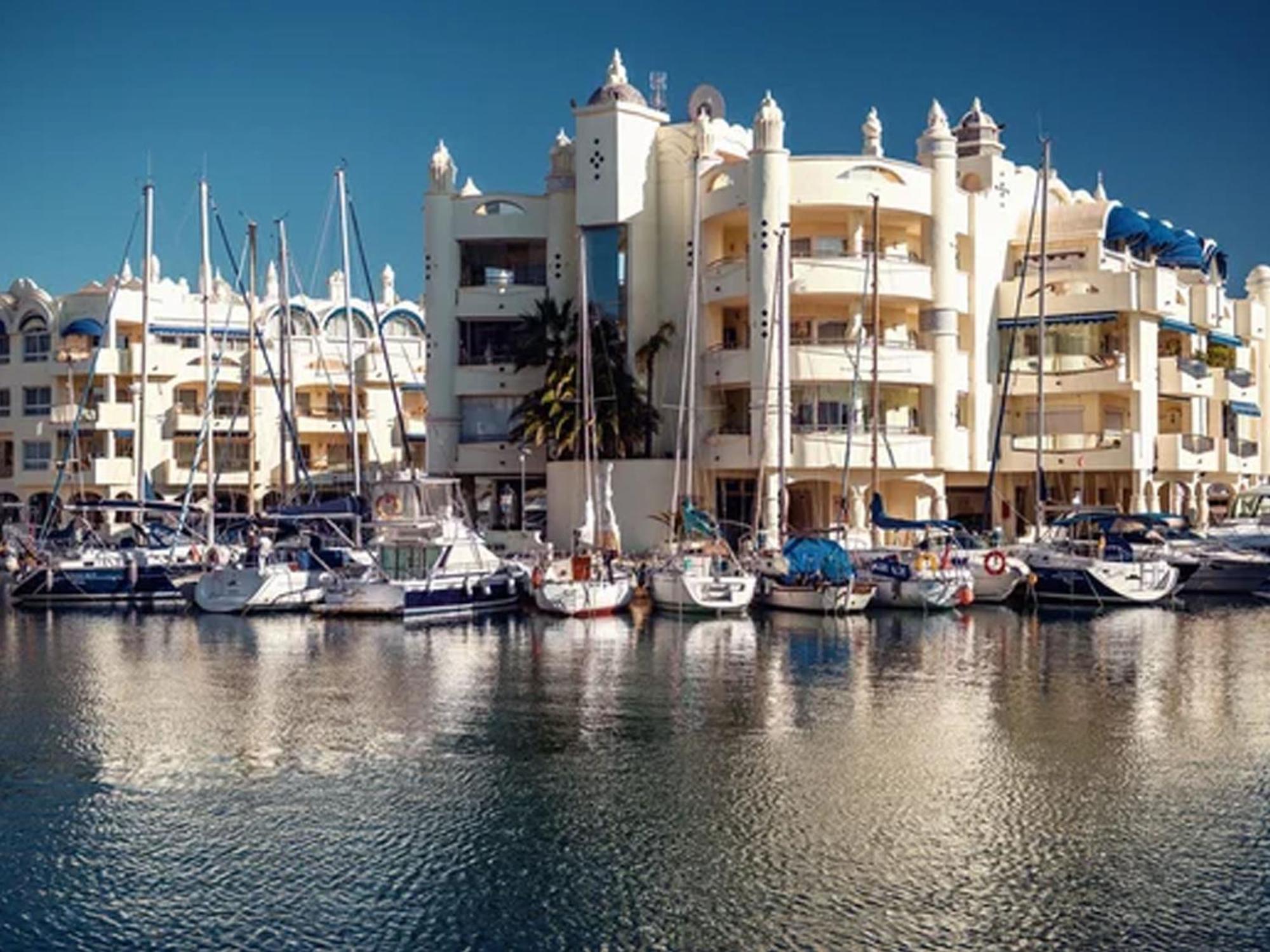 Alay Pool & * Benalmadena
