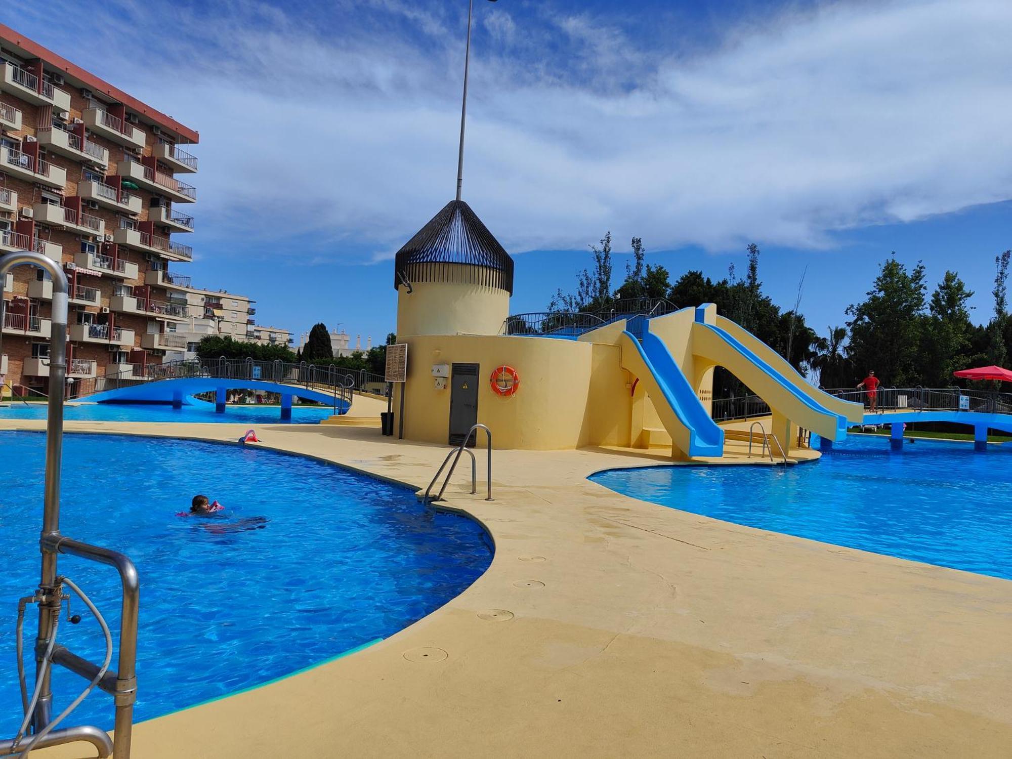 Apartment Entero, Enormes Piscinas, Terraza Y Playa Benalmádena