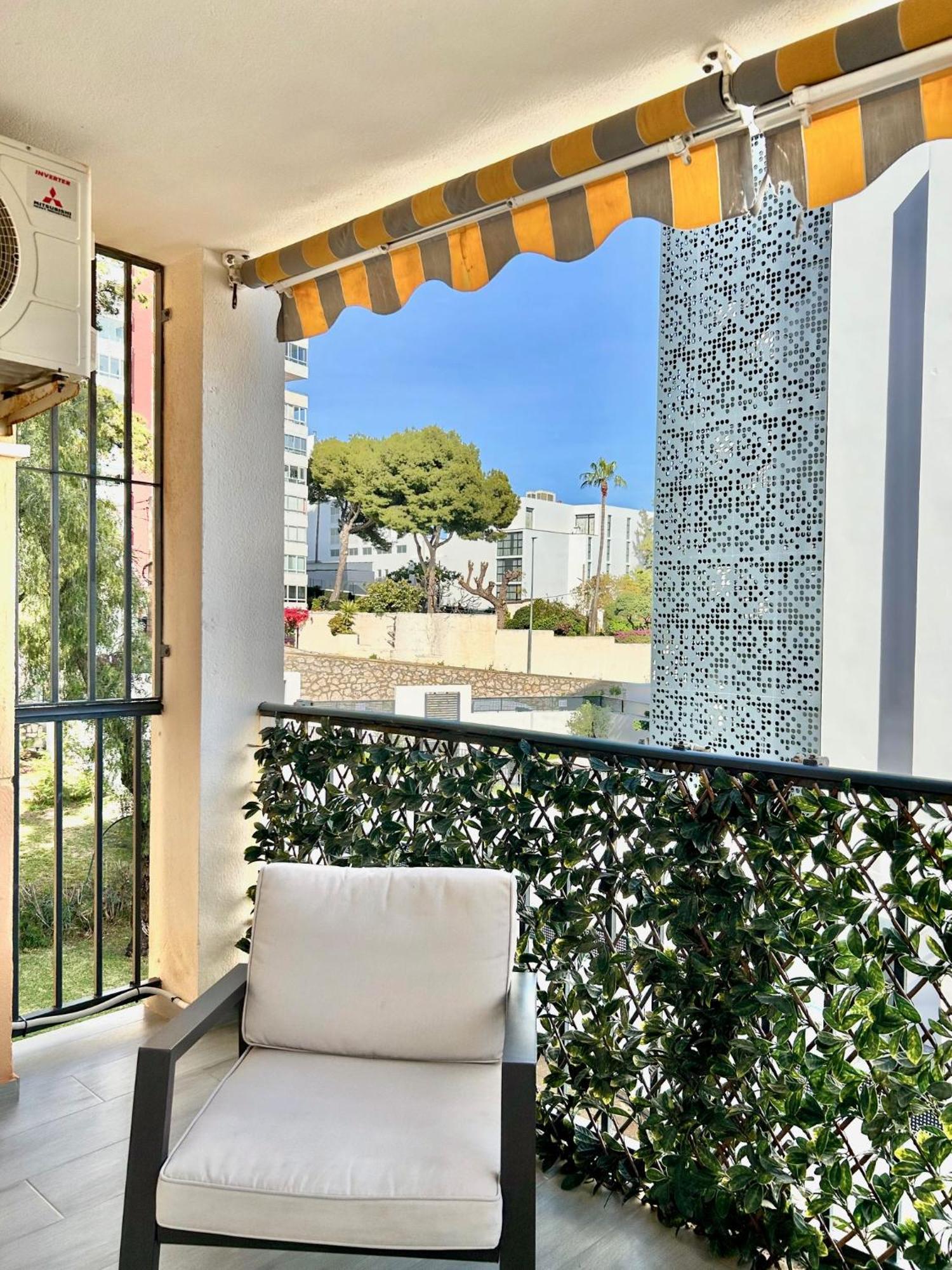 Tulipanes - Parking Privado Benalmadena