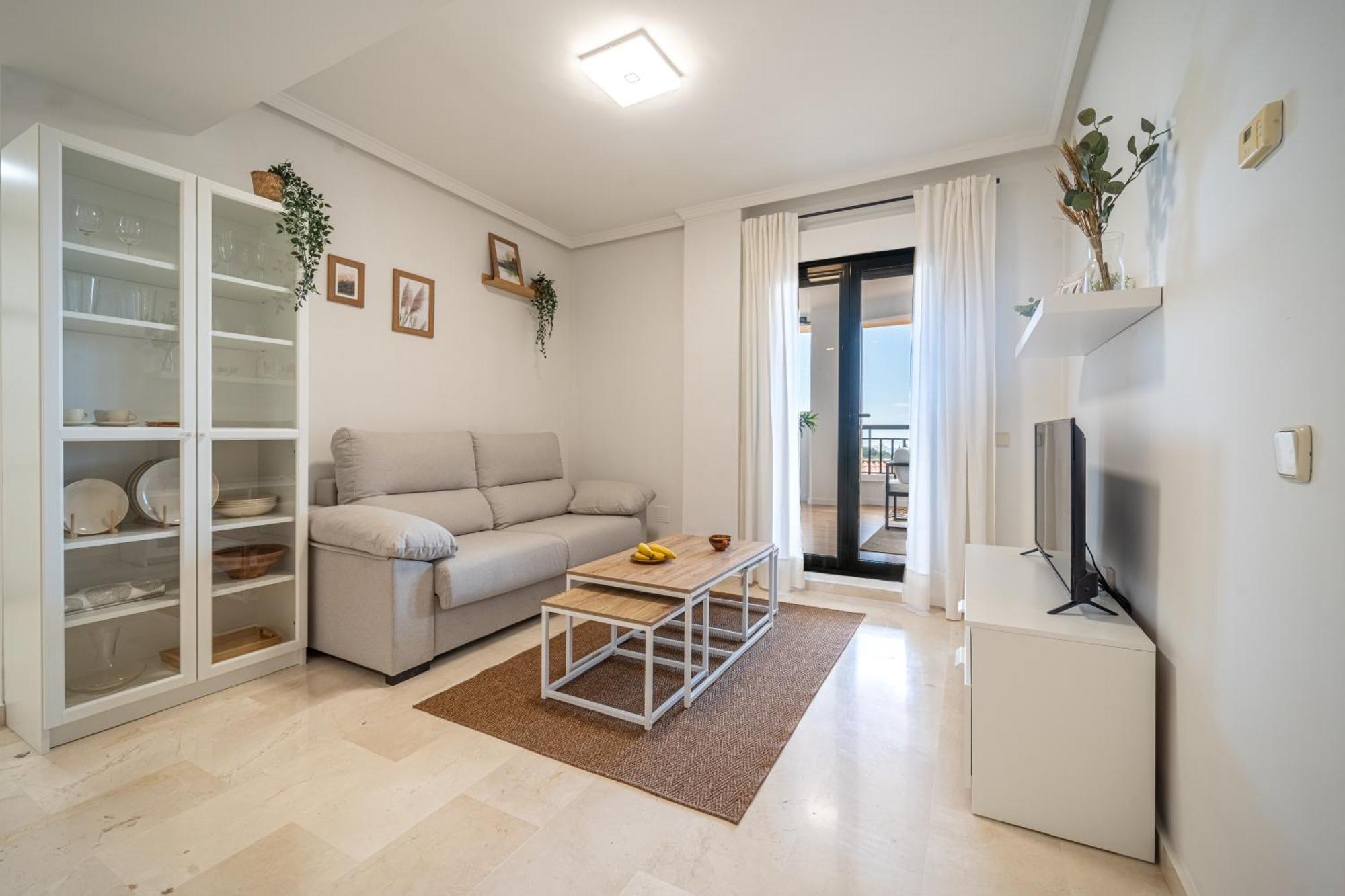 Wonderful Golf & With Front Seaview And Pool Apartment Benalmadena