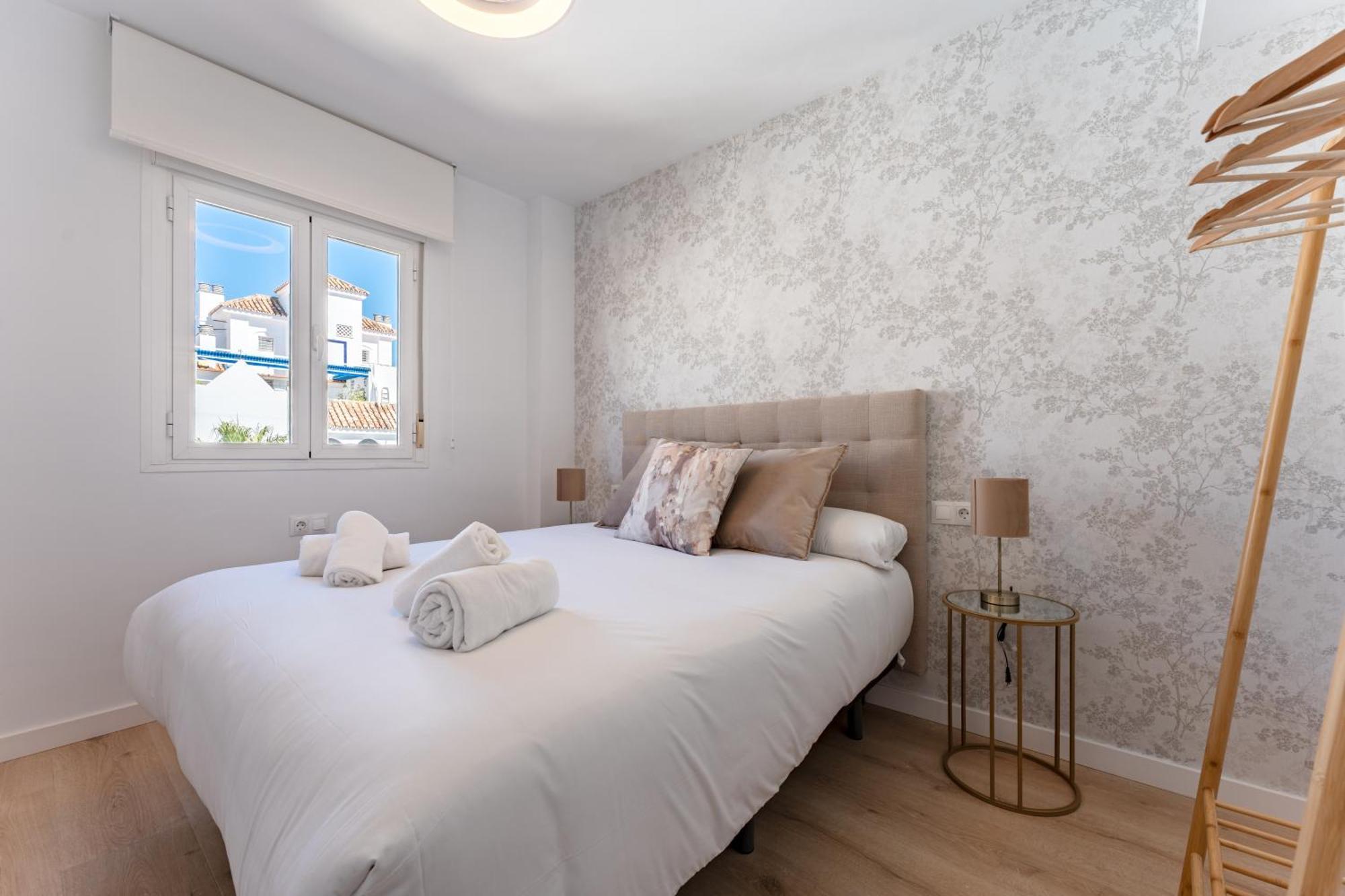 Bhost - Carmenes Benalmádena