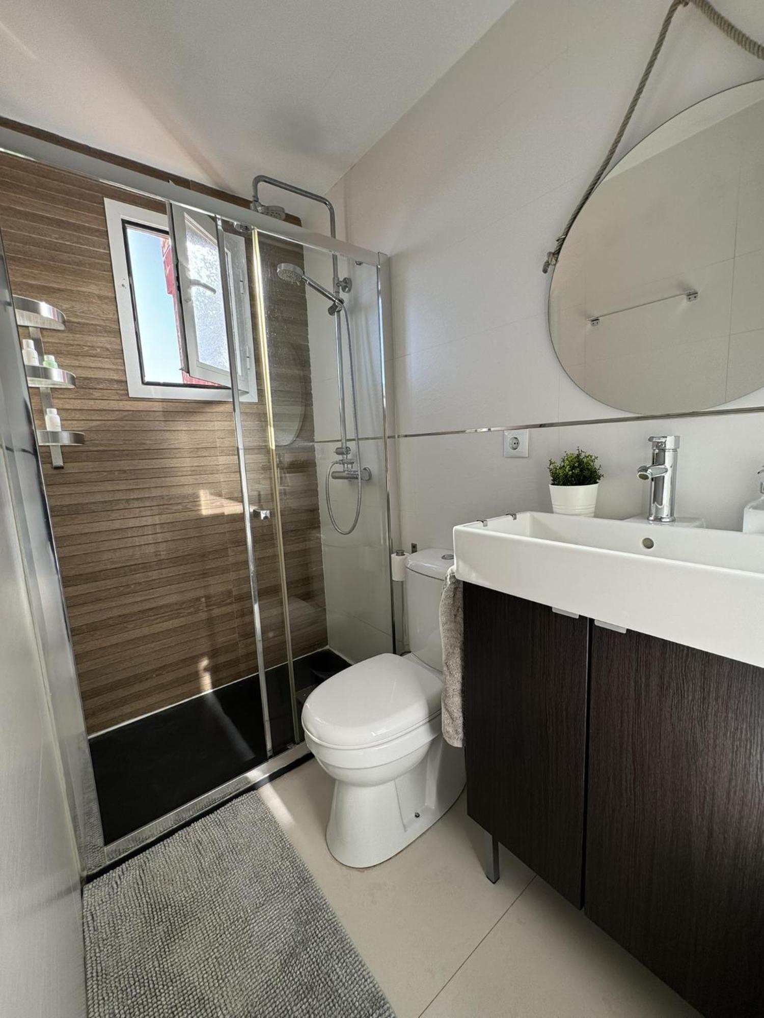 Appartement Peaceful With Amazing Sea Views And Free Parking