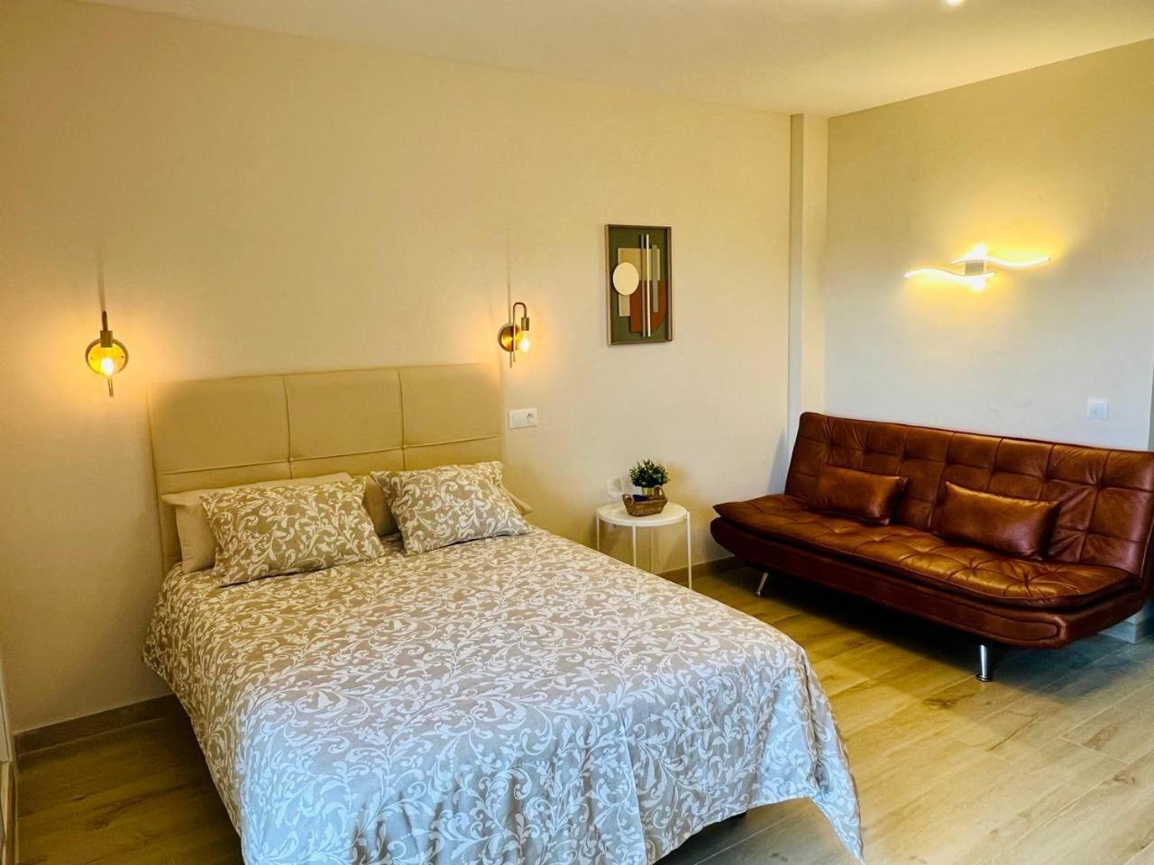 Apartment Benal Beach, Benalmadena, Costa Del Sol *