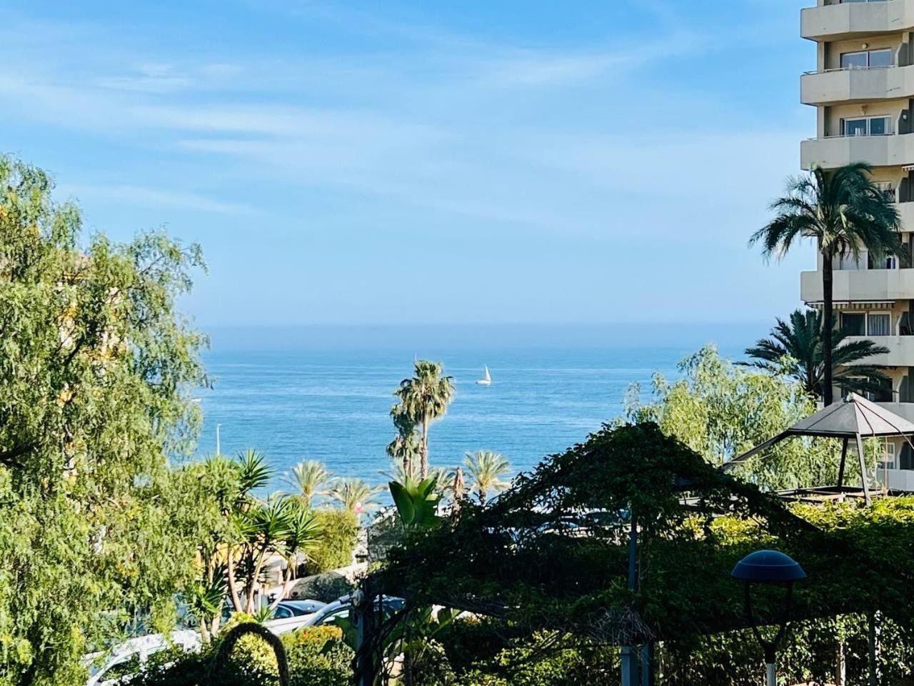 Benal Beach, Benalmadena, Costa Del Sol Apartment