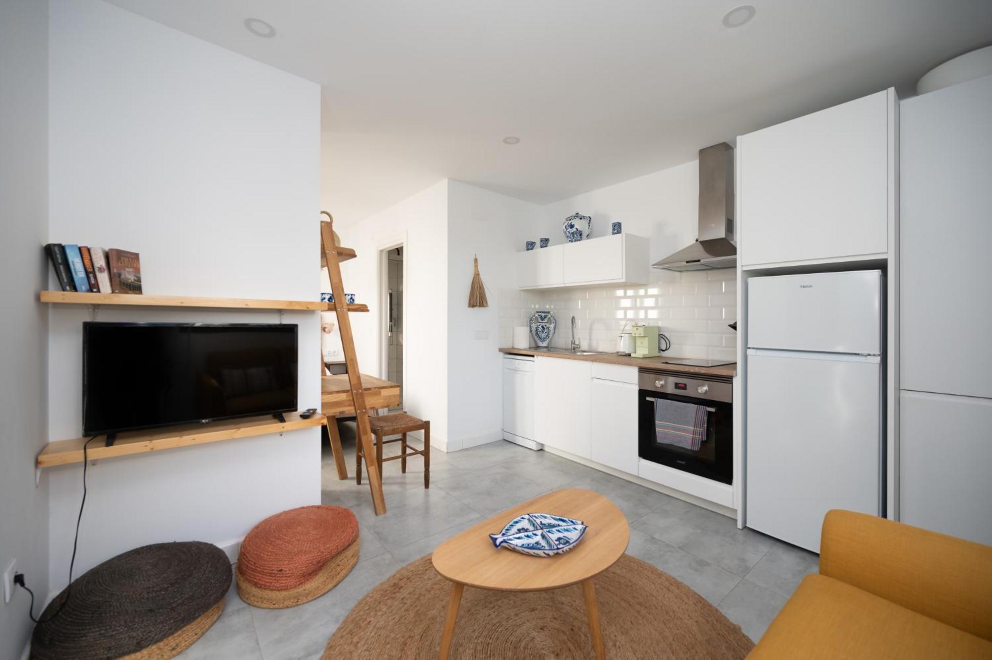 Apartment Lovely House In Peaceful Courtyard Benalmadena