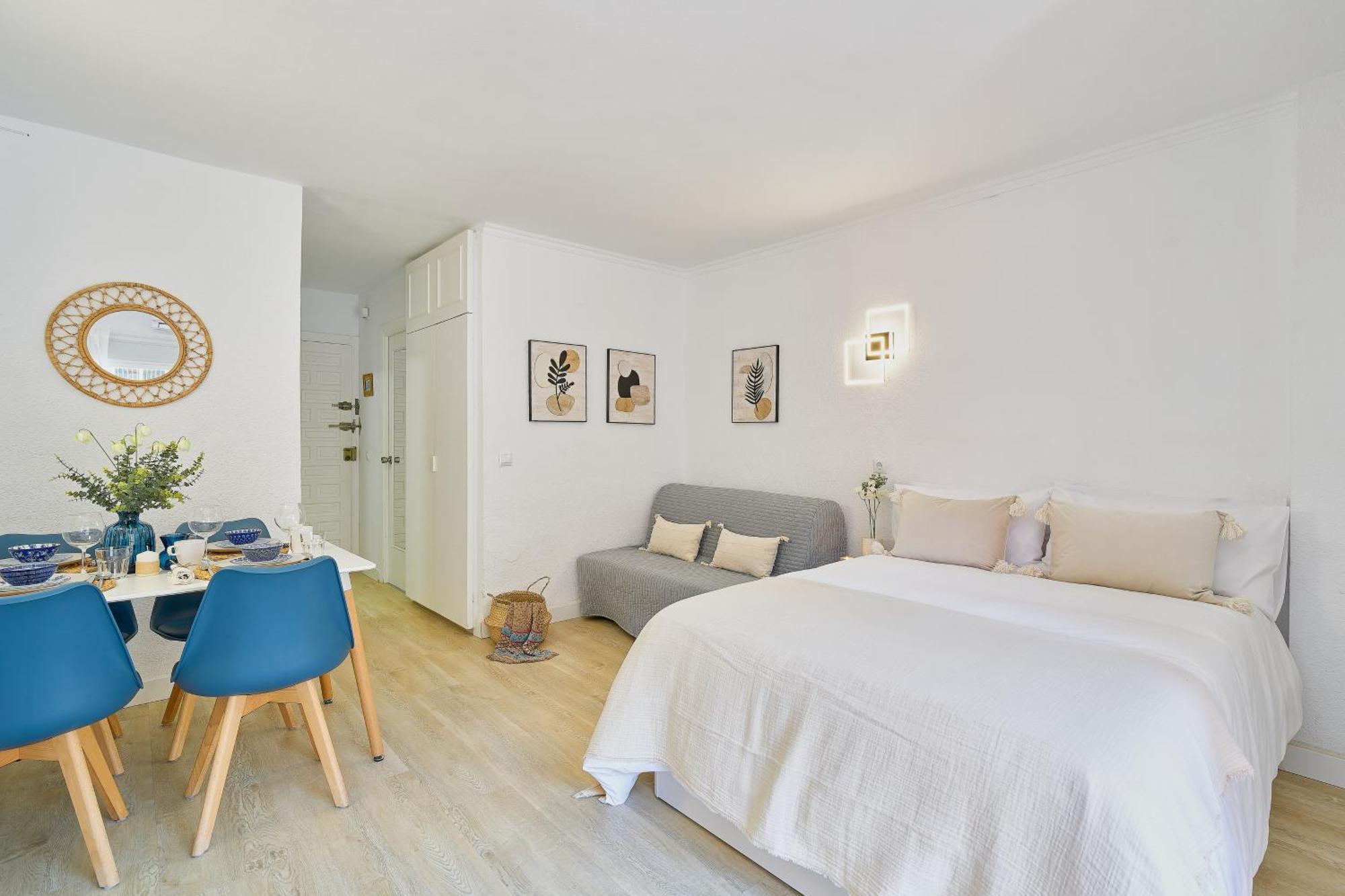 Swimming Pool All Year Estudio Minerva Mediterranean Sea Apartment *
