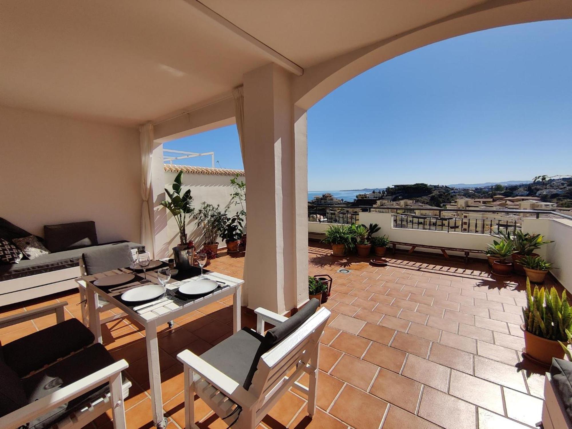Cosy 1 Bed 50m2 Terrace Apartment Benalmadena