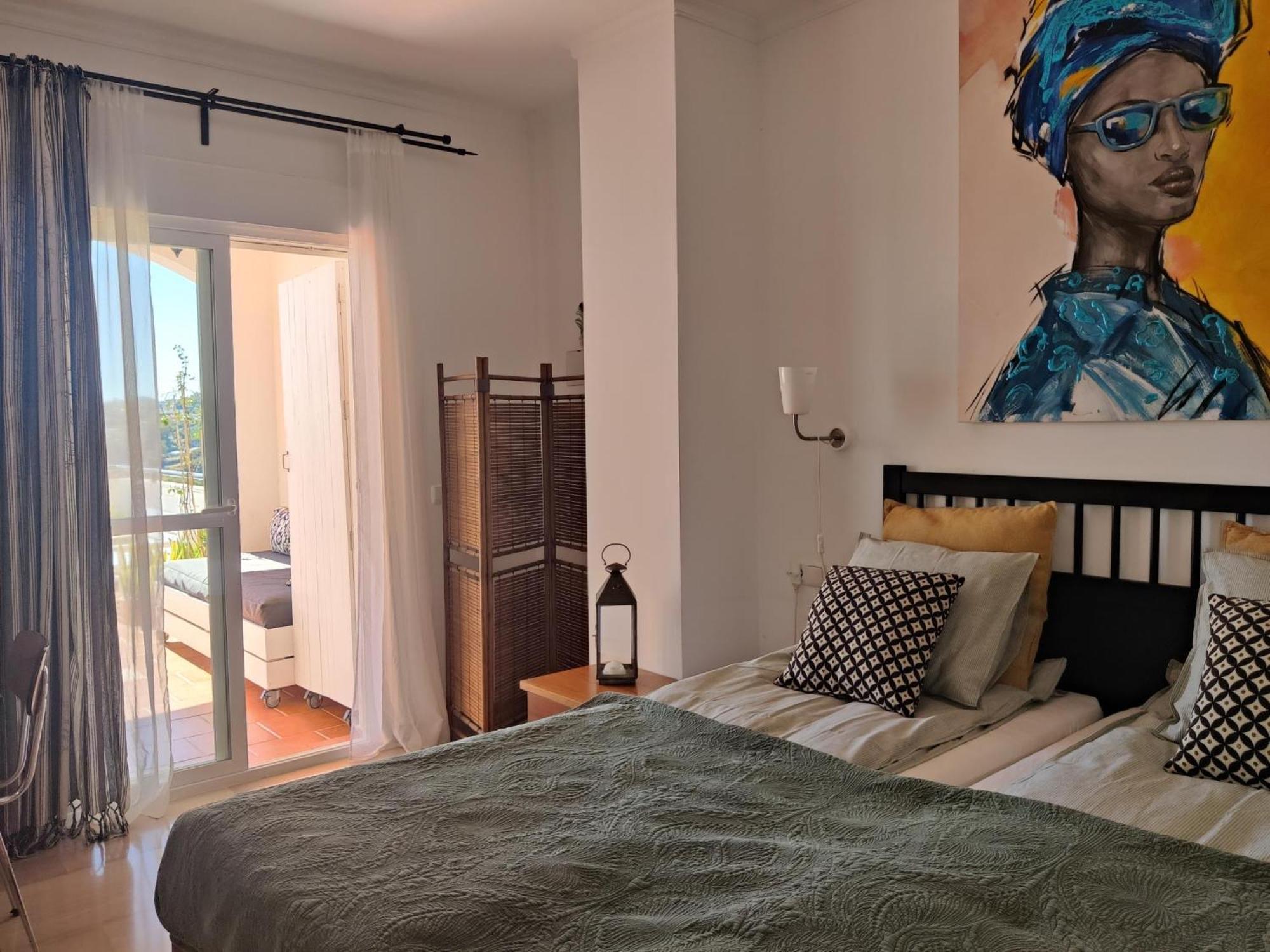 Cosy 1 Bed 50m2 Terrace Apartment