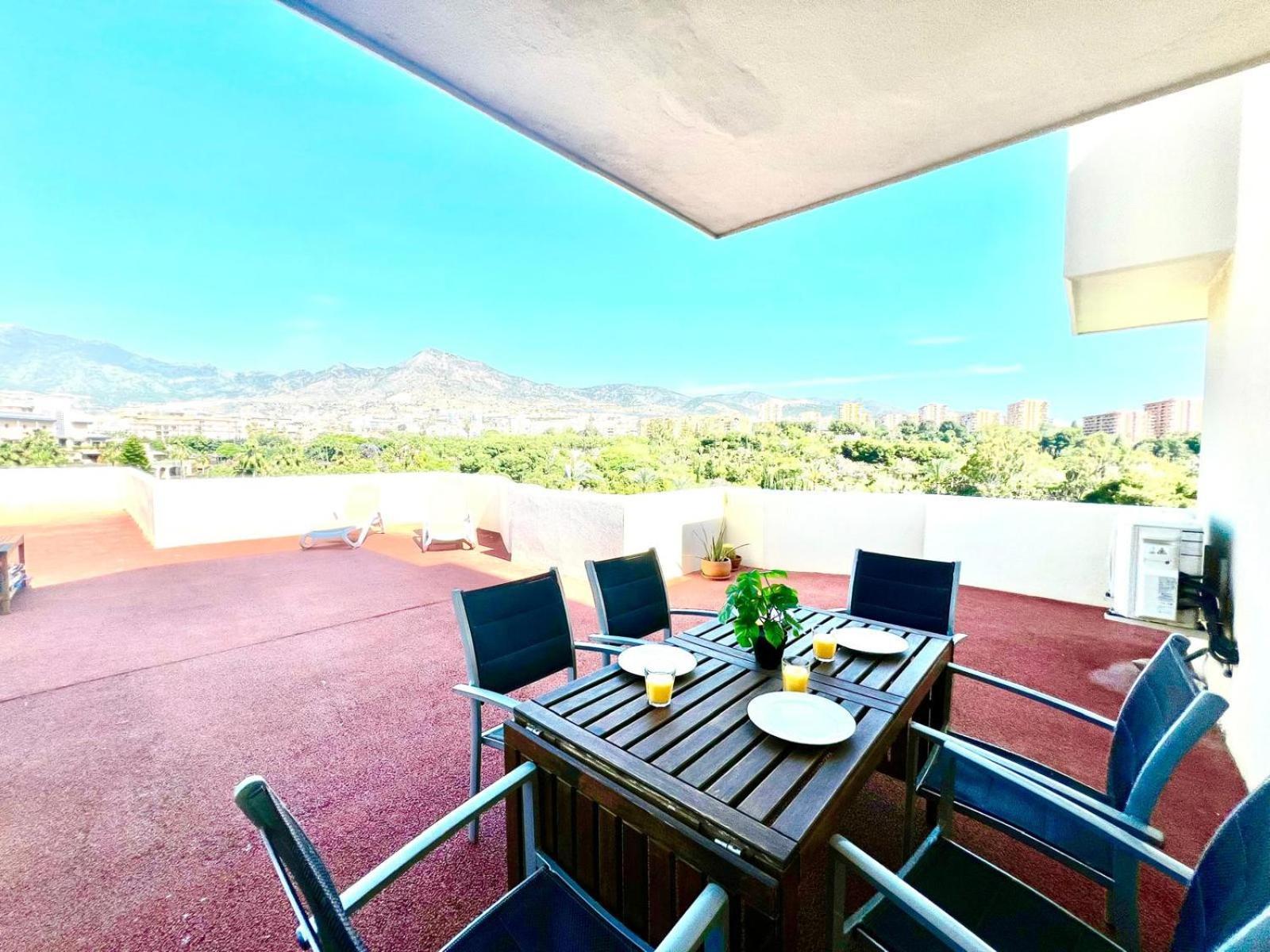 Large Terrace Sea & Mountain Benalbeach Apartment Benalmadena