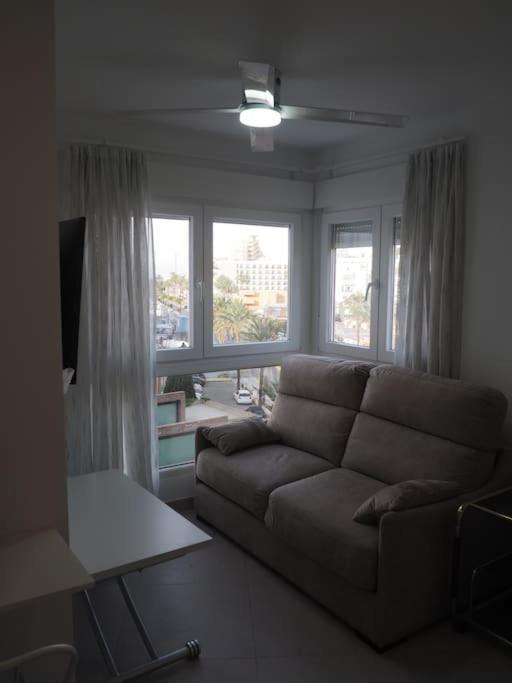 Puerto Marina-playa Malapesquera Apartment