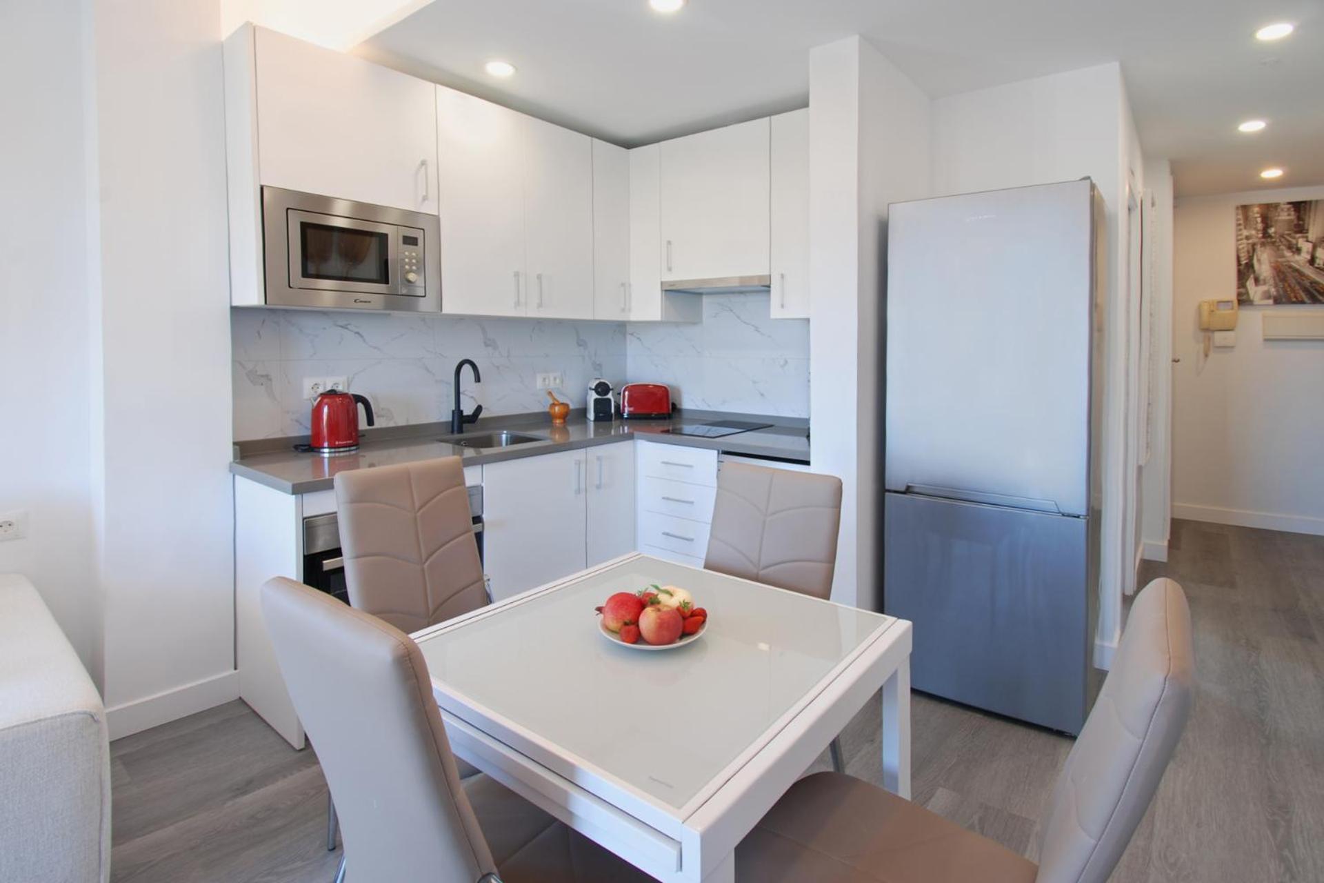 Appartement Isla De 2, 80m From The Sea, Amazing View,ac, Bbq,private Parking