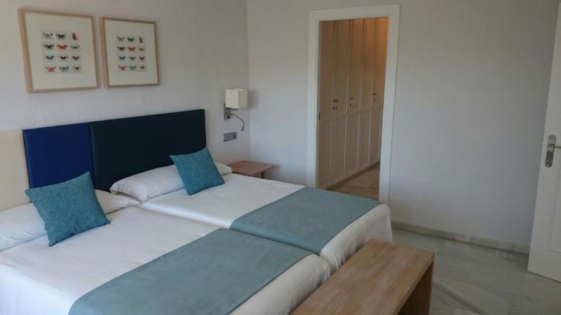 Aparthotel First Flatotel International 3*