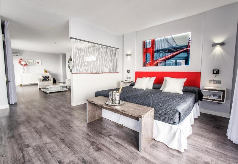 Aparthotel First Flatotel International