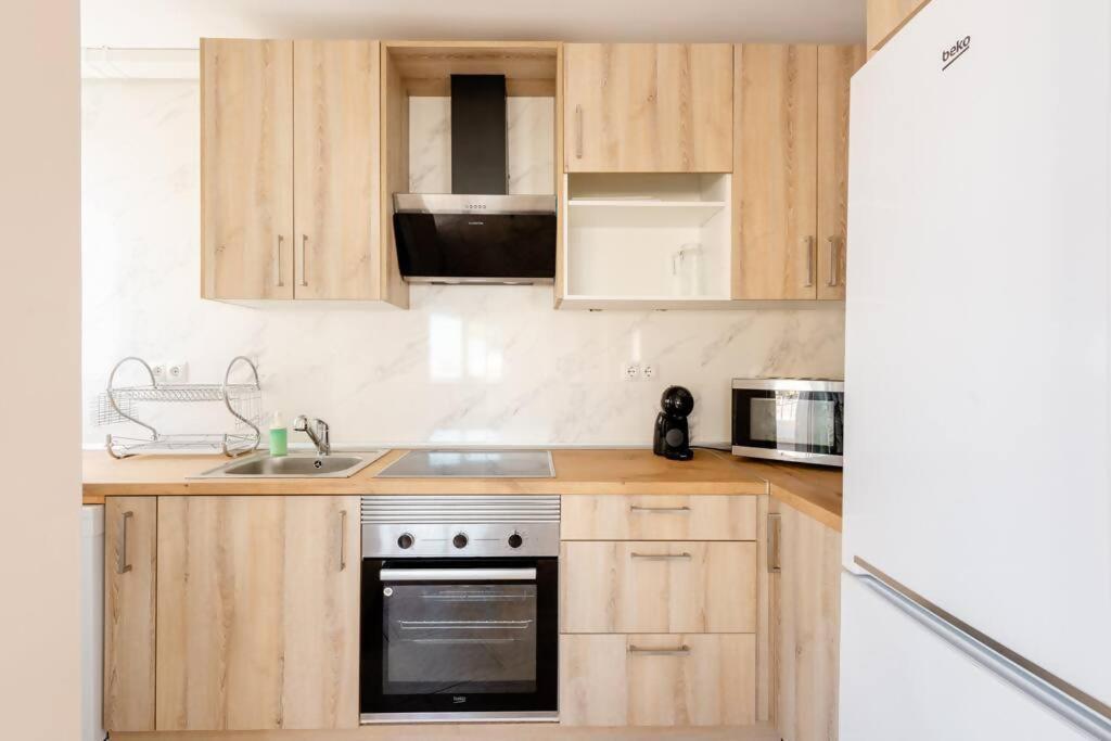 Appartement Amplio Con Vistas Al Mar Y Piscina En Benalmádena