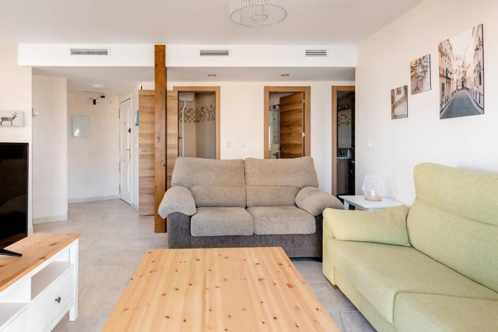Appartement Amplio Con Vistas Al Mar Y Piscina En Benalmádena