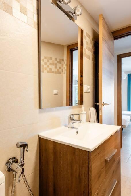 Appartement Amplio Con Vistas Al Mar Y Piscina En *