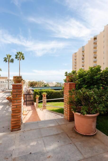 Apartment Amplio Con Vistas Al Mar Y Piscina En Benalmadena