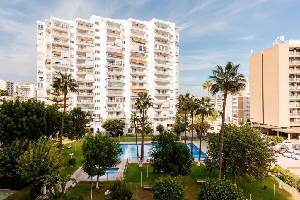 Apartment Amplio Con Vistas Al Mar Y Piscina En