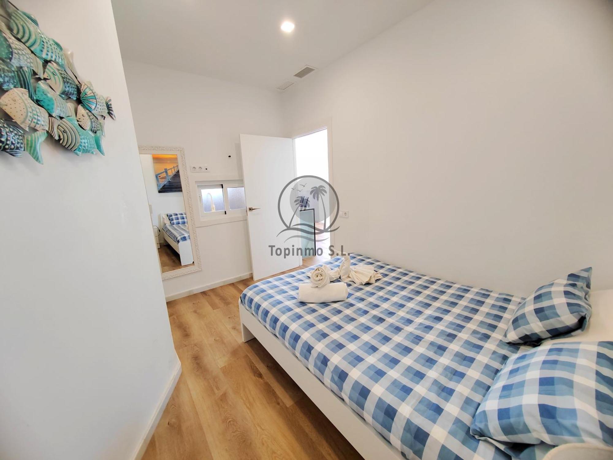 Modern And Luxury 2 Bedroom On Island In The Marina Harbour Apartment *