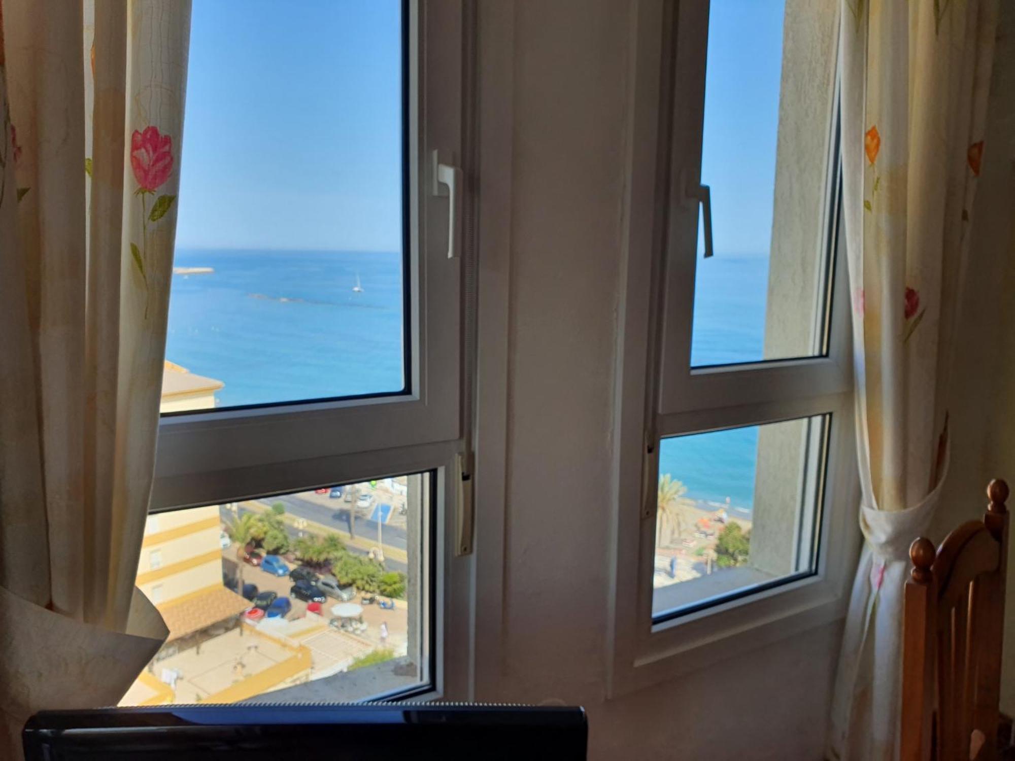 Vive Benal Beach 1-807. Vistas Al Mar, Parque Acuático Familiar Apartamento *