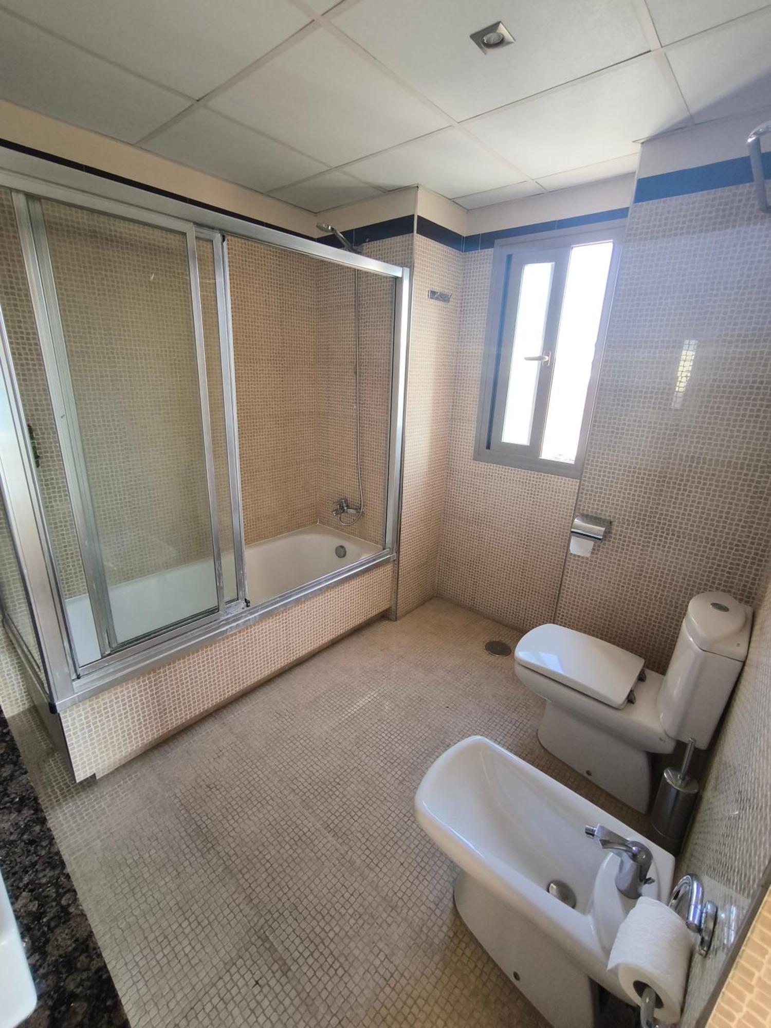 Family Spacious Apartment, Terrace, Kitchen, View, Free Parking And Wifi Apartment Benalmadena