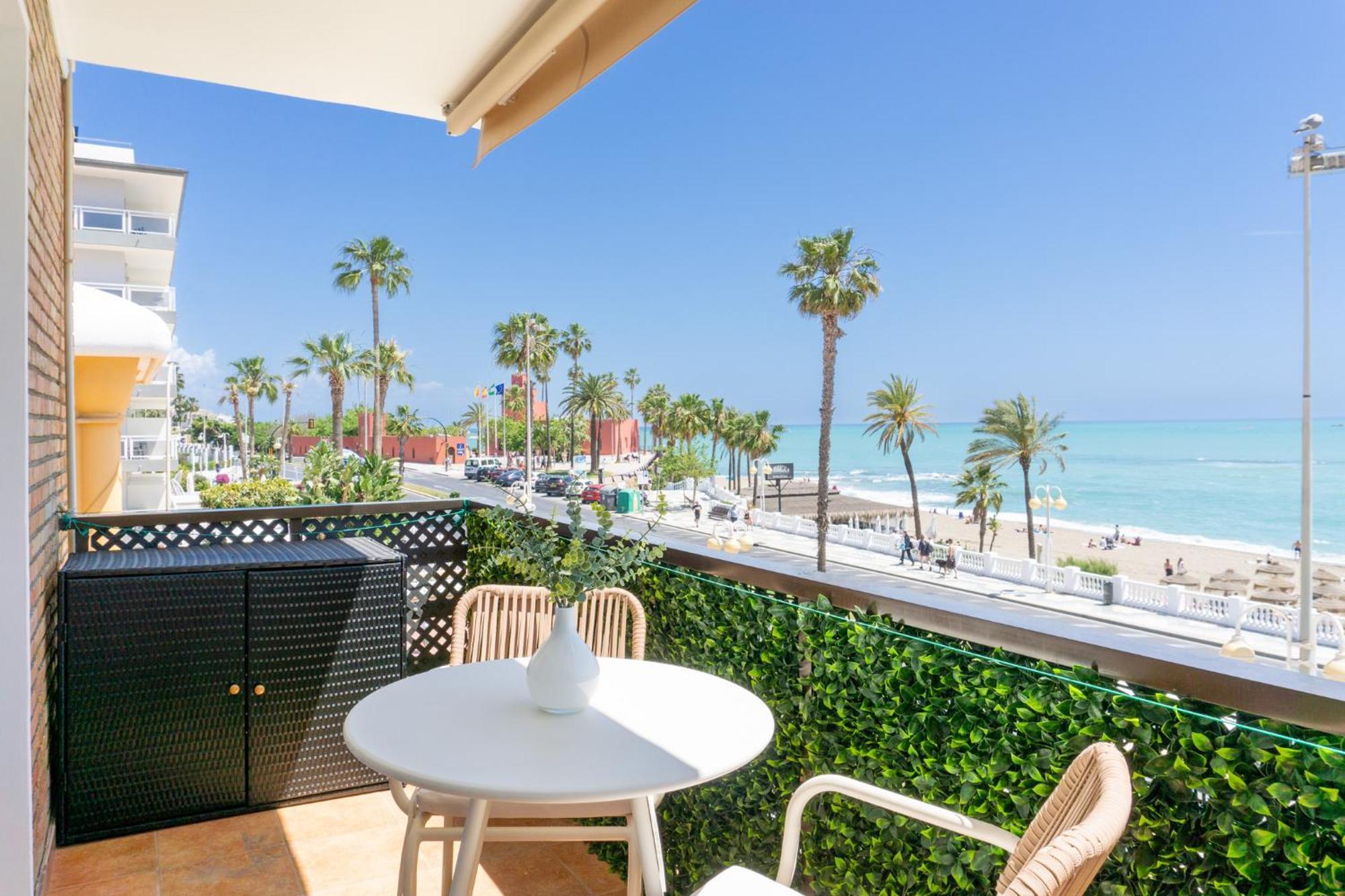 Boutique Flat Sea Views Apartment *