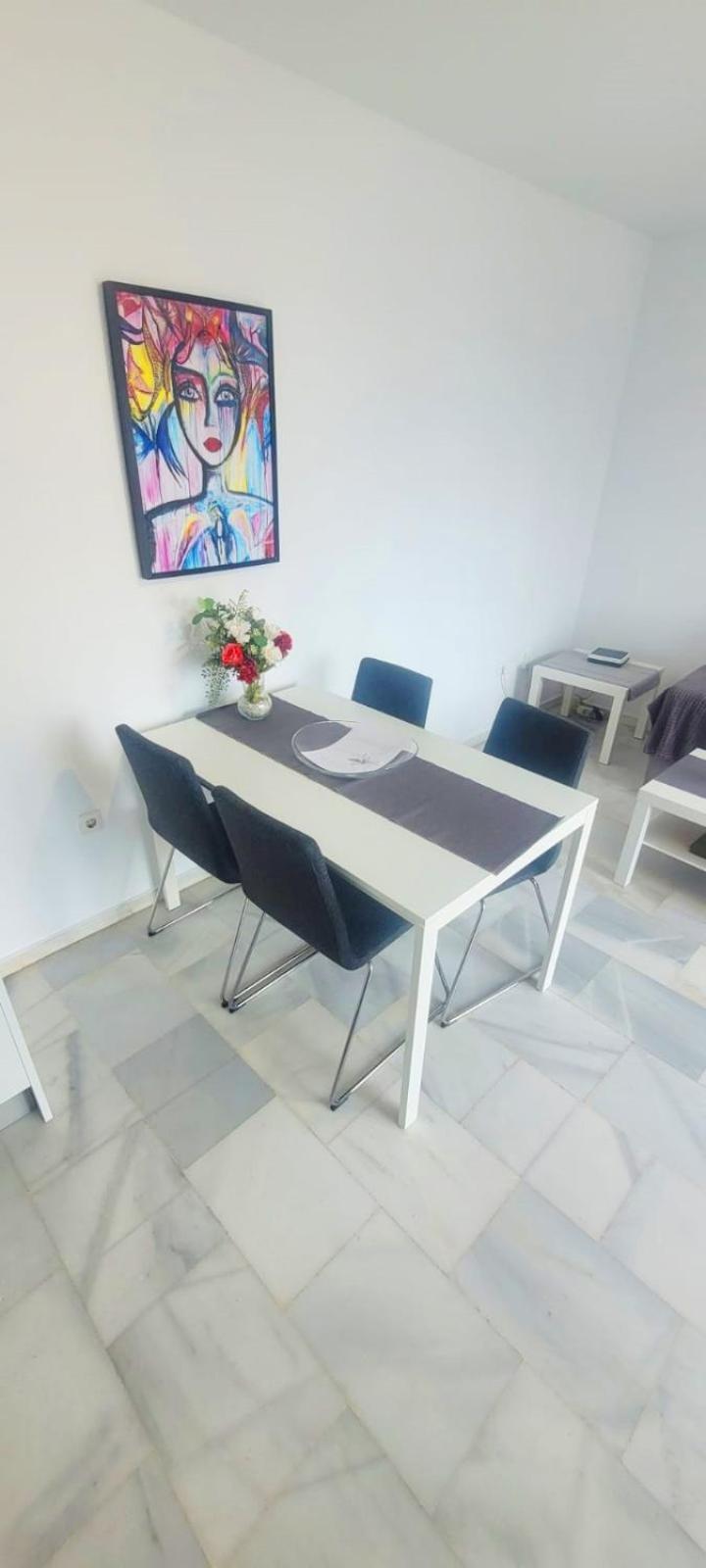 Delightful 2 Bed, Pueblo Evita * Benalmádena