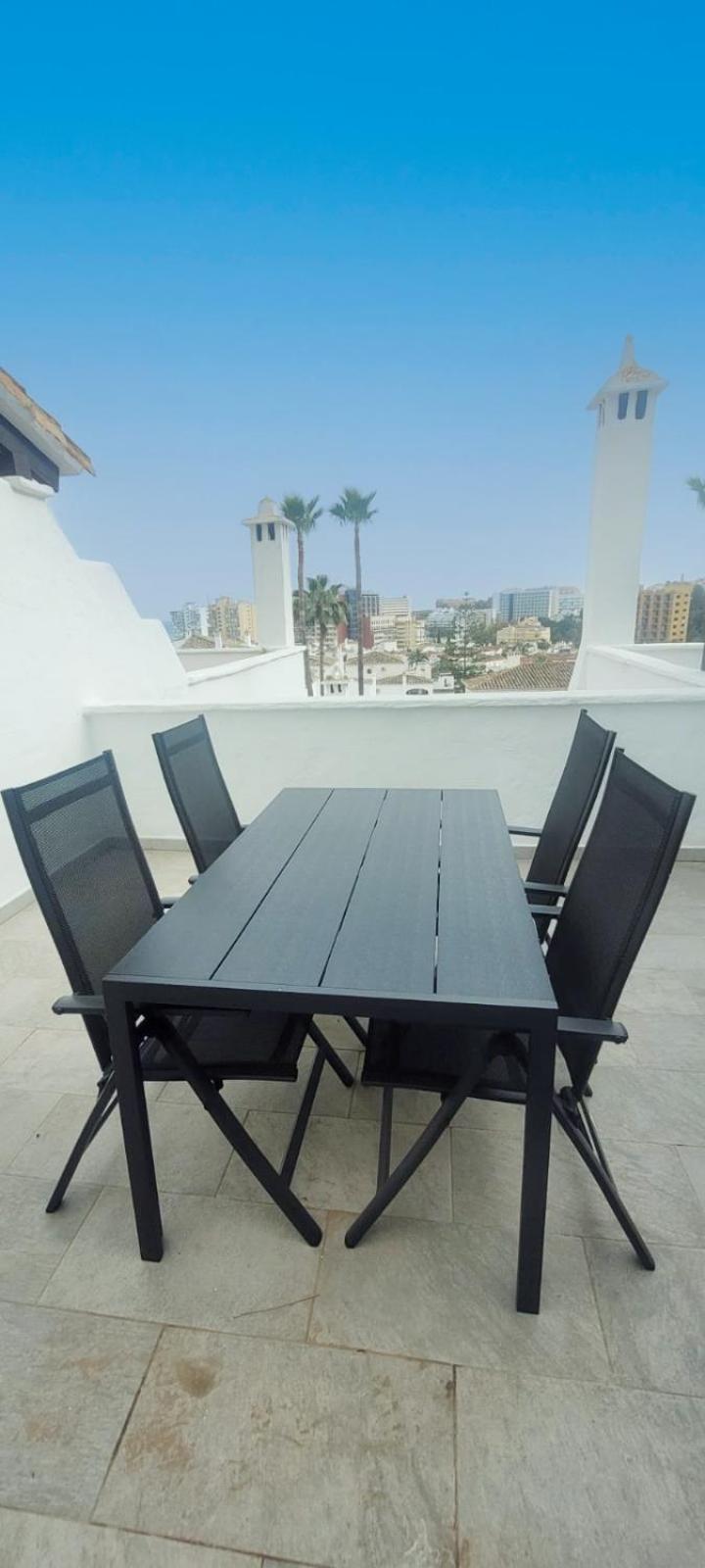 Delightful 2 Bed, Pueblo Evita
