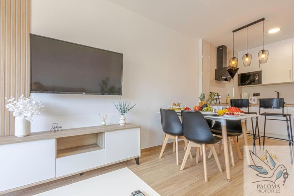 Wonderful Benalbeach Recently Refurbished Apartment Benalmadena