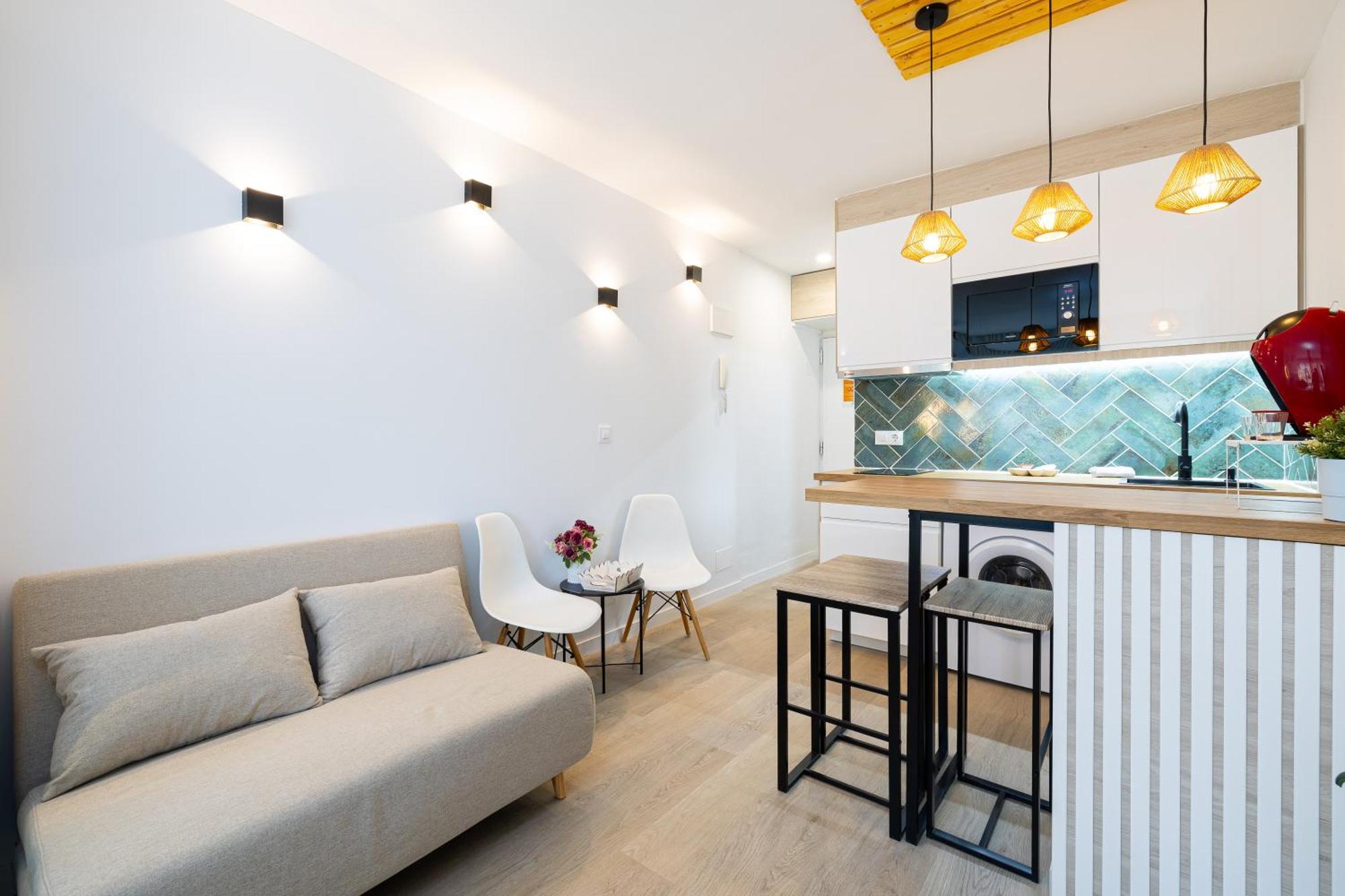 Holidays2benalmadena Marysol Aacc And Pool Apartment