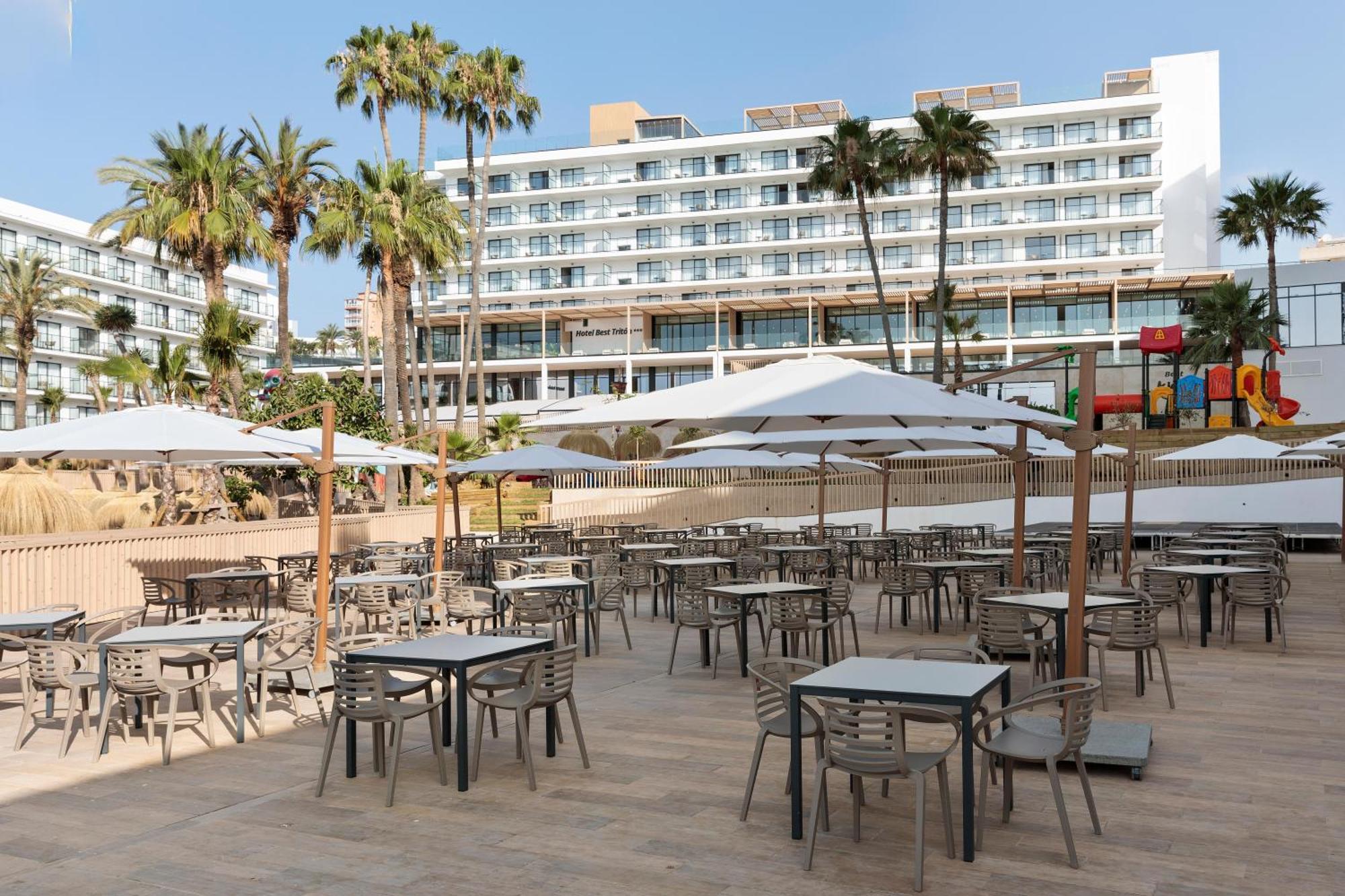 Triton Hotel 4*