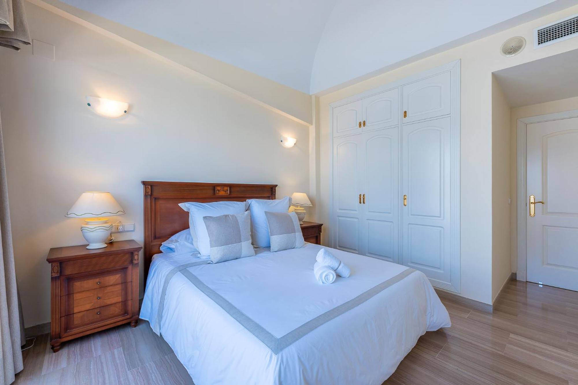 Apartment Atico Dentro De La Isla Puerto Marina -