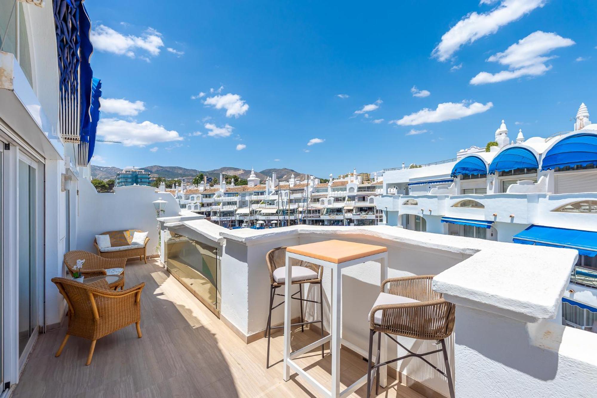 Apartment Atico Dentro De La Isla Puerto Marina - *