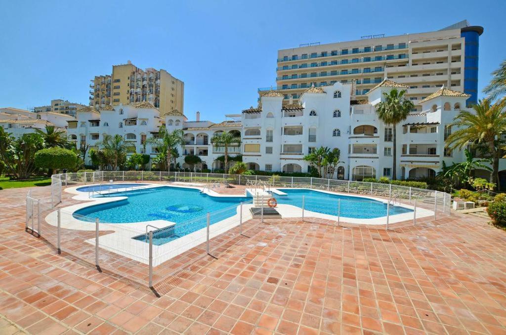 A 100 Metros De La Playa Costa *