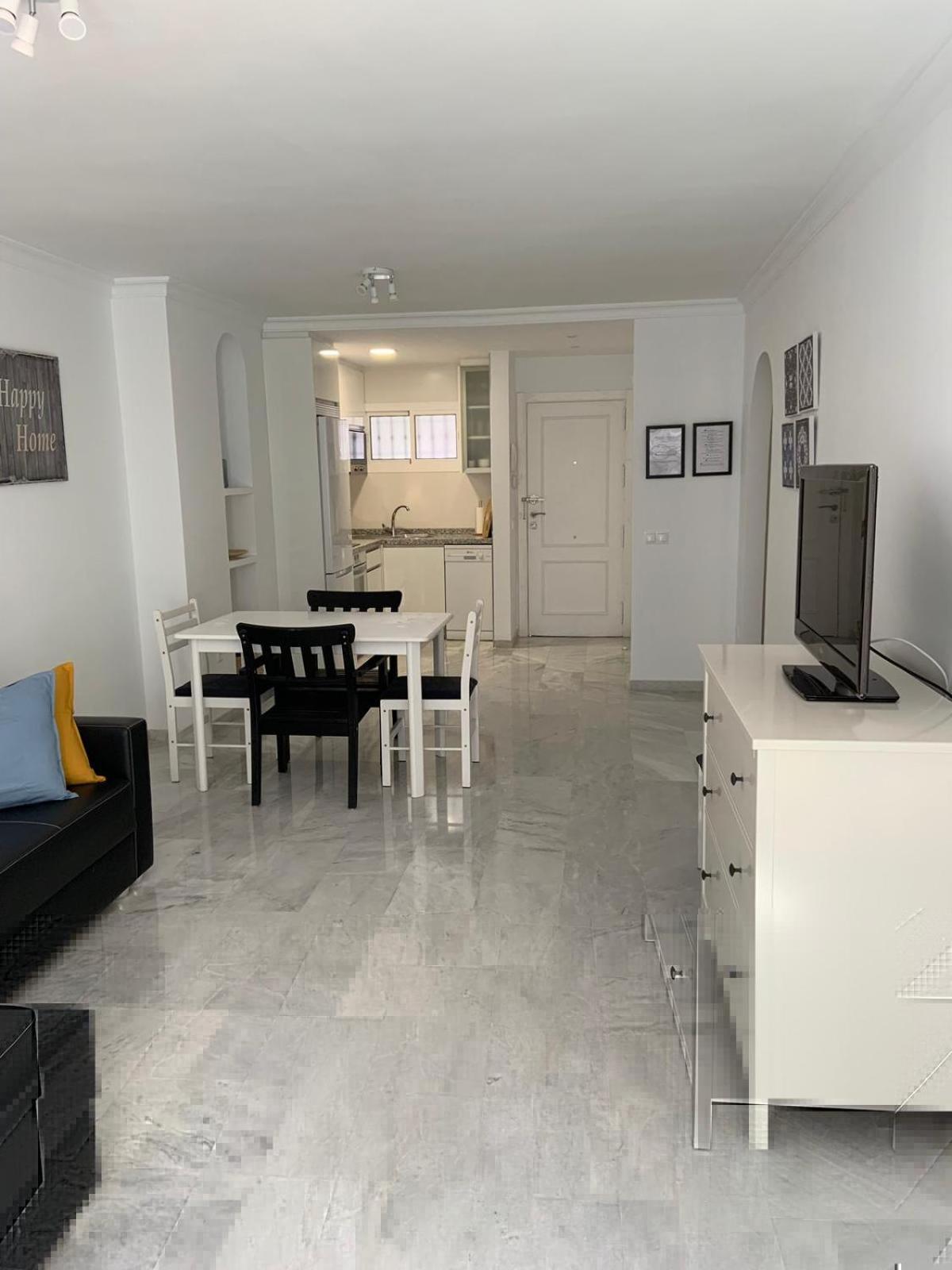 A 100 Metros De La Playa Costa Apartamento