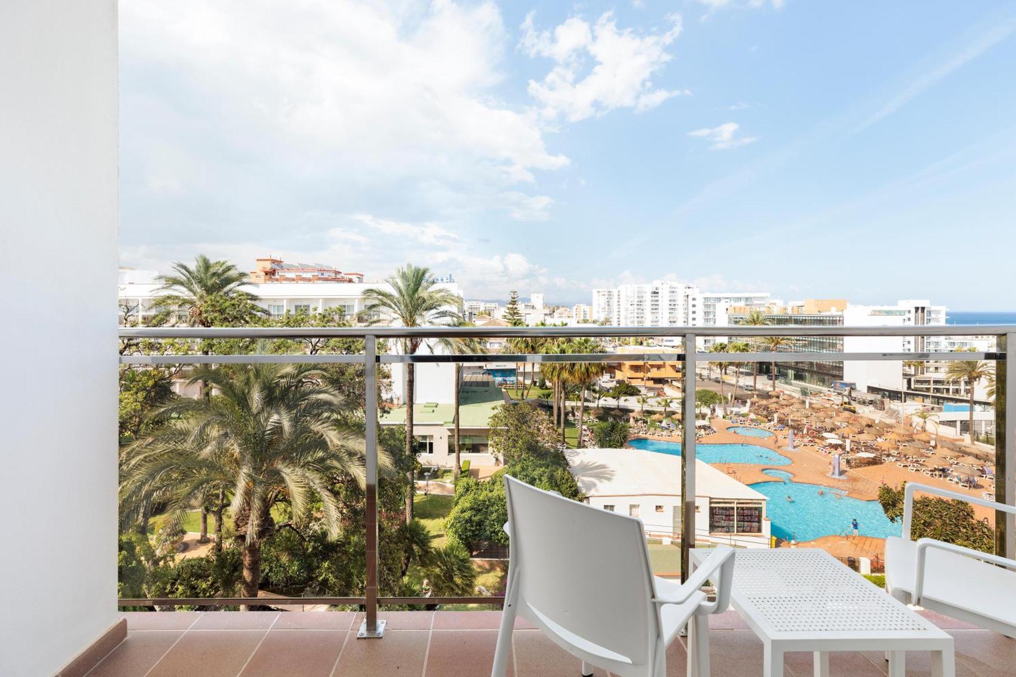 Siroco Hotel 4*