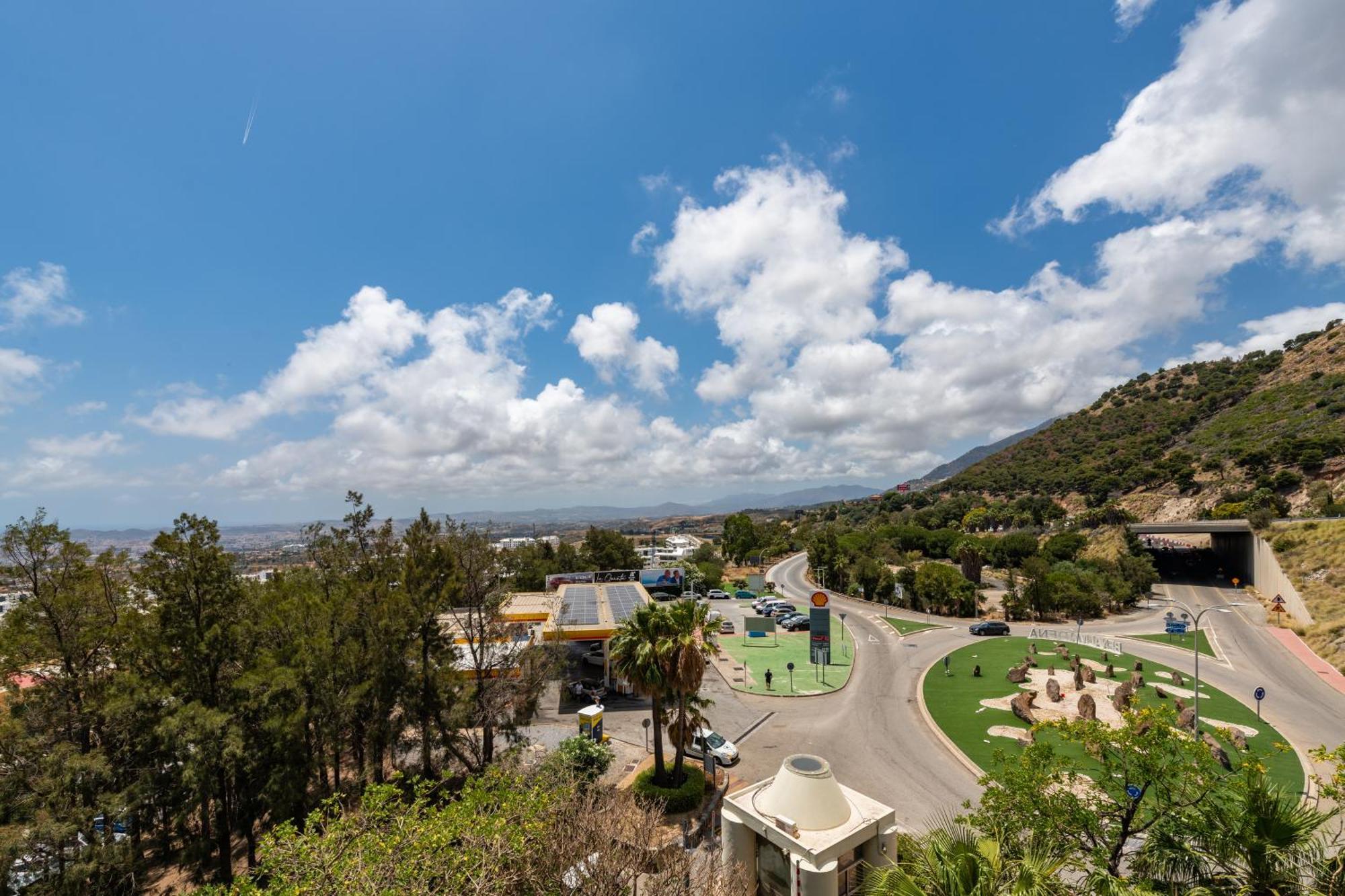 Altos Del Higueron Sea View Unit Benalmadena