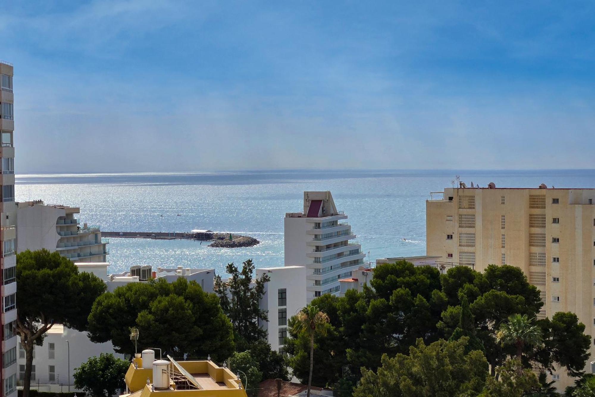 Blonzu Benin * Benalmádena