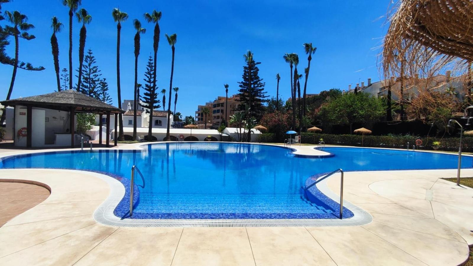 Benalgolf/penthouse With Wonderful Sea Views Apartment *