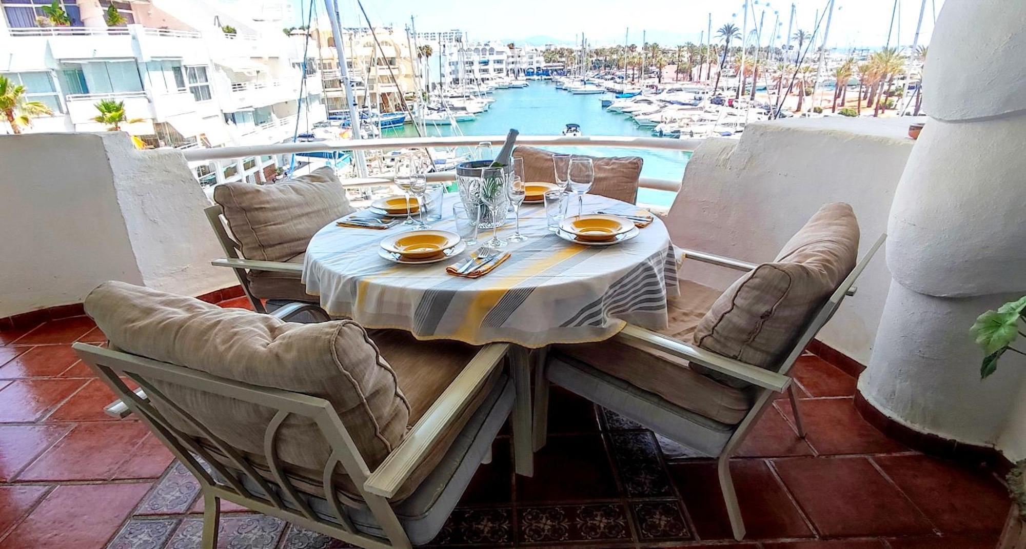 Holiday Puerto Marina - Costa Del Sol Real Estate *