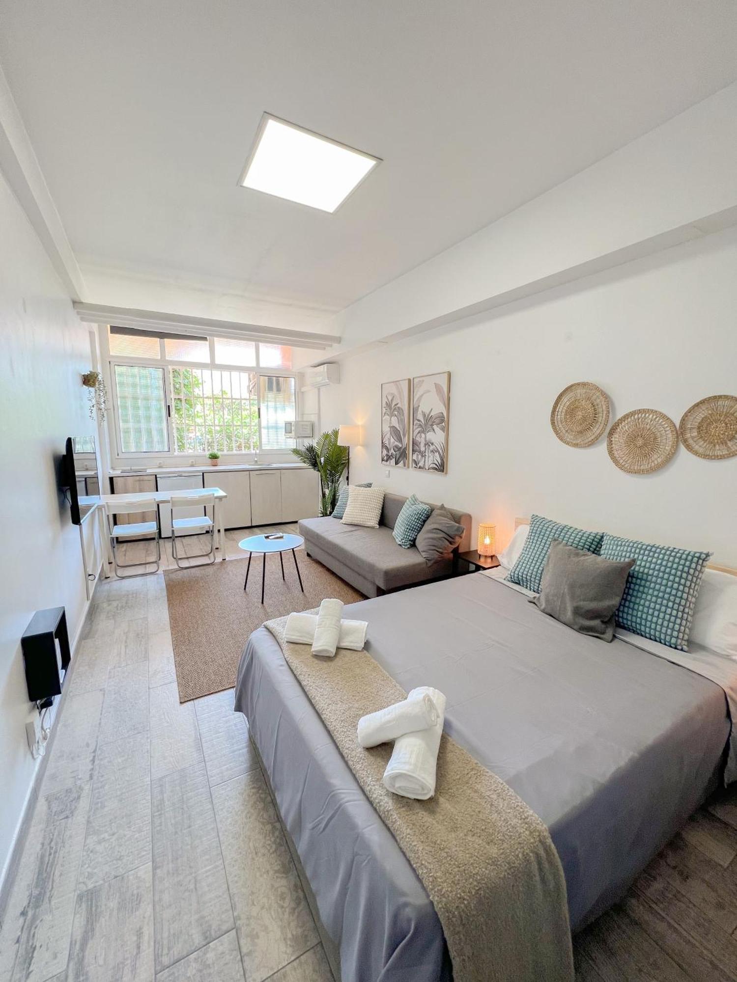 Cozy With Pool Acuario Apartamento