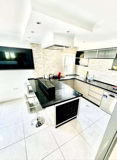 Flat Terrace & Bbq Apartment