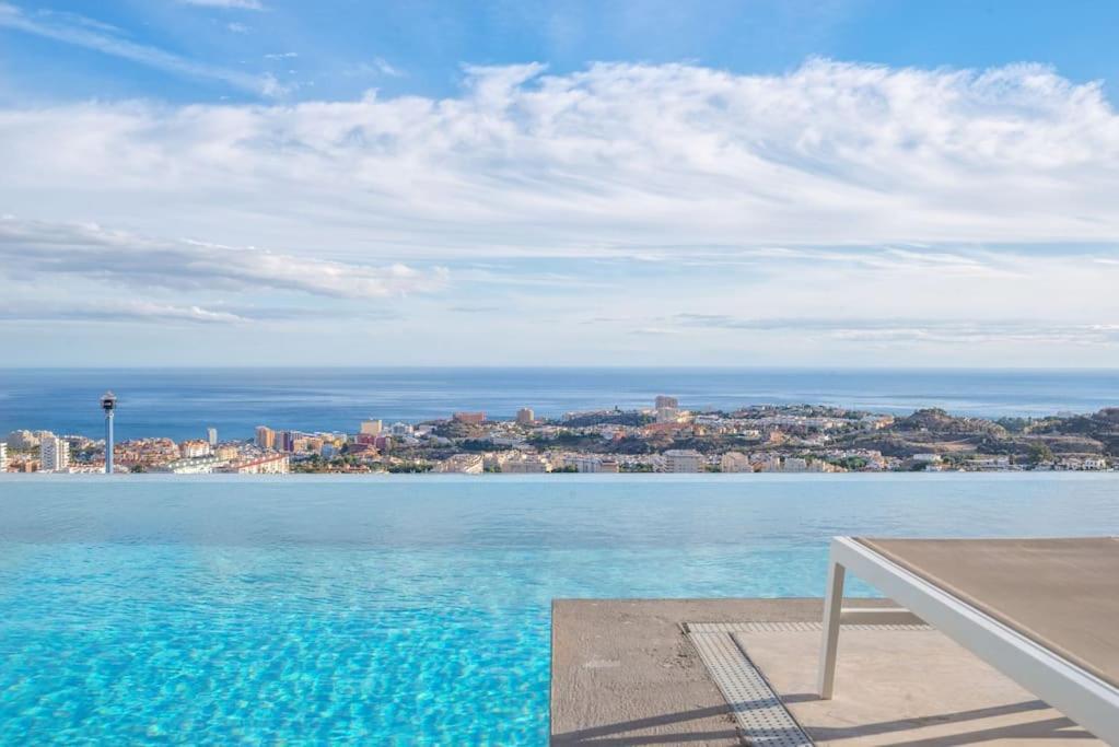 New, Spacious With Amazing Views Villa *