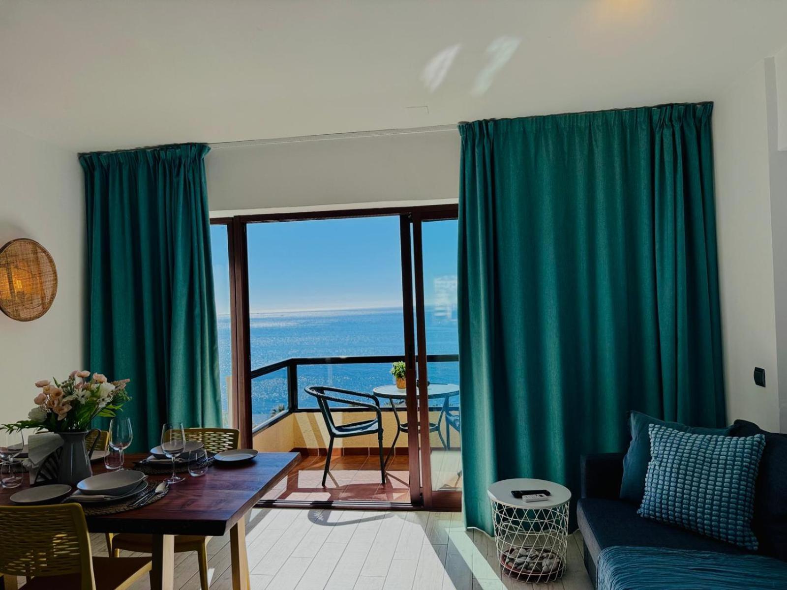 Aloha Playa Sea Views Apartamento