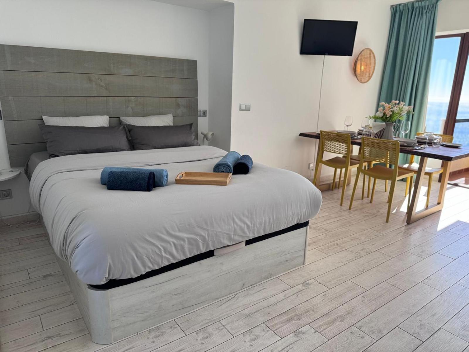 Apartamento Aloha Playa Sea Views *