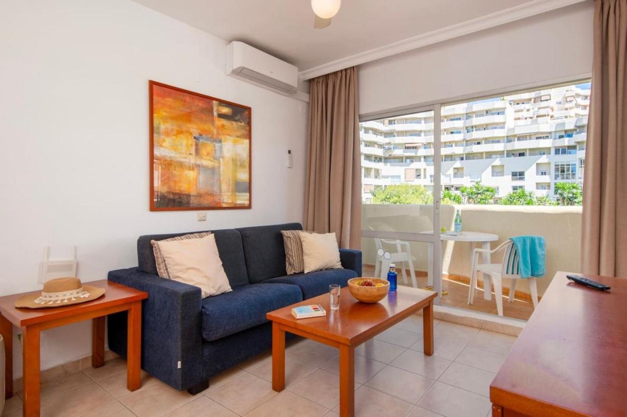 Seafront Benalbeach Apartment *