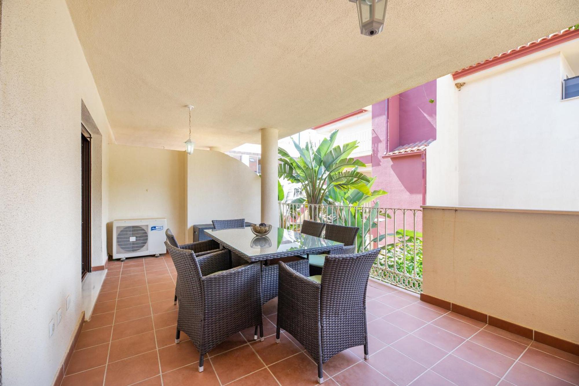 Vb Torrequebrada Golf & 2br Apartment