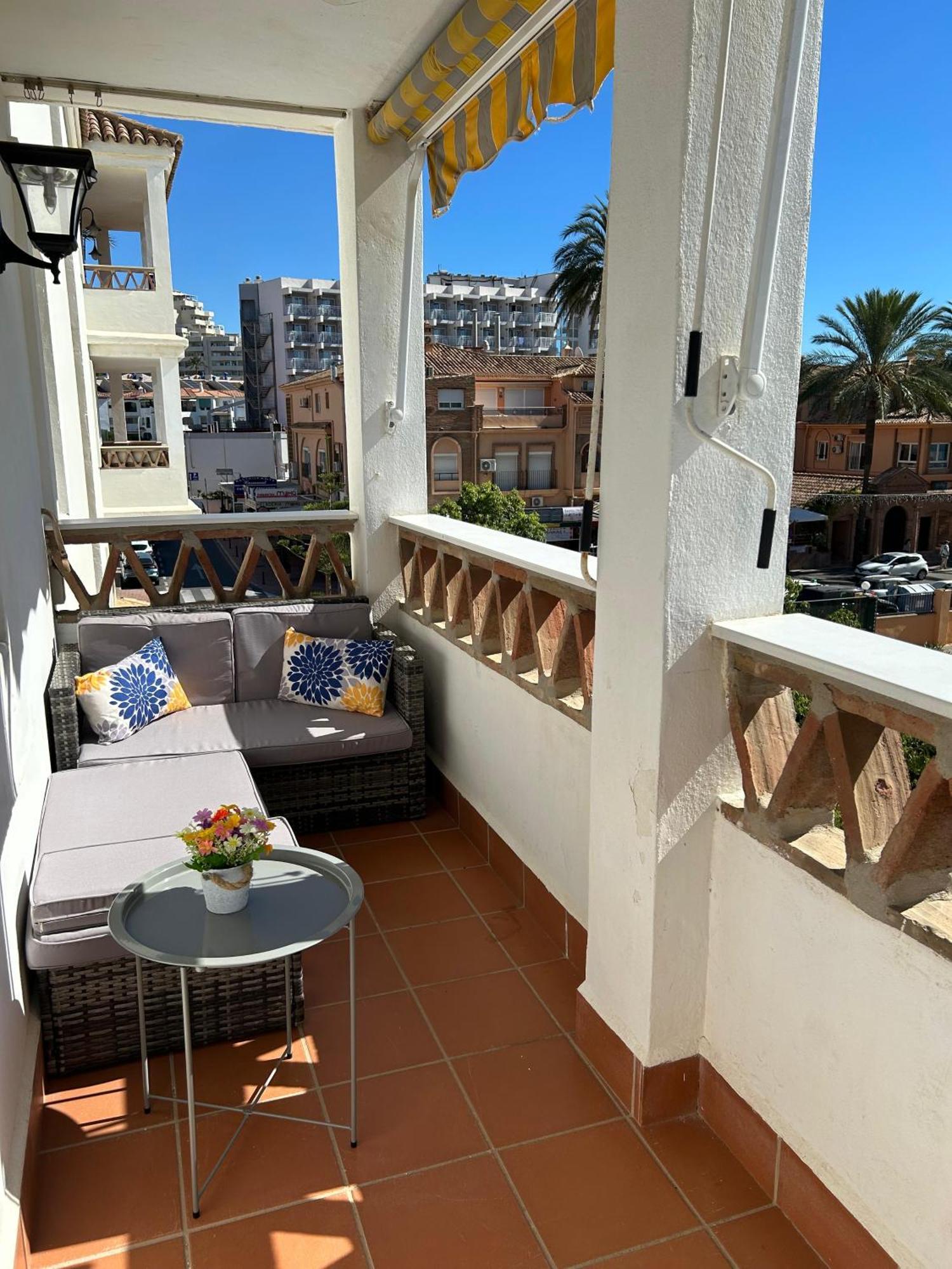 Holidays & Ii, 3 Habitaciones, Piscinas ,150 Metros Playa Benalmadena
